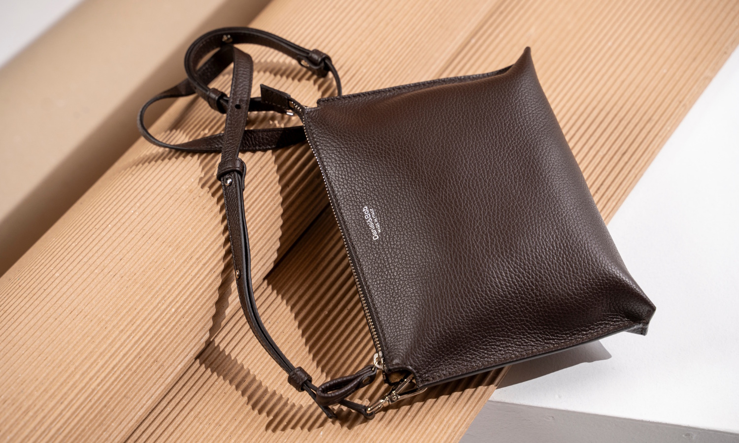 秀逸な3wayバッグ、「OTELLO SHOULDER(オテッロショルダー)」